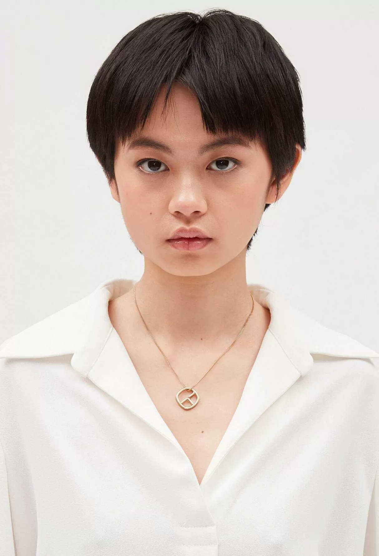 Claudie Pierlot Collier Pendentif Monogramme Dore Cheap