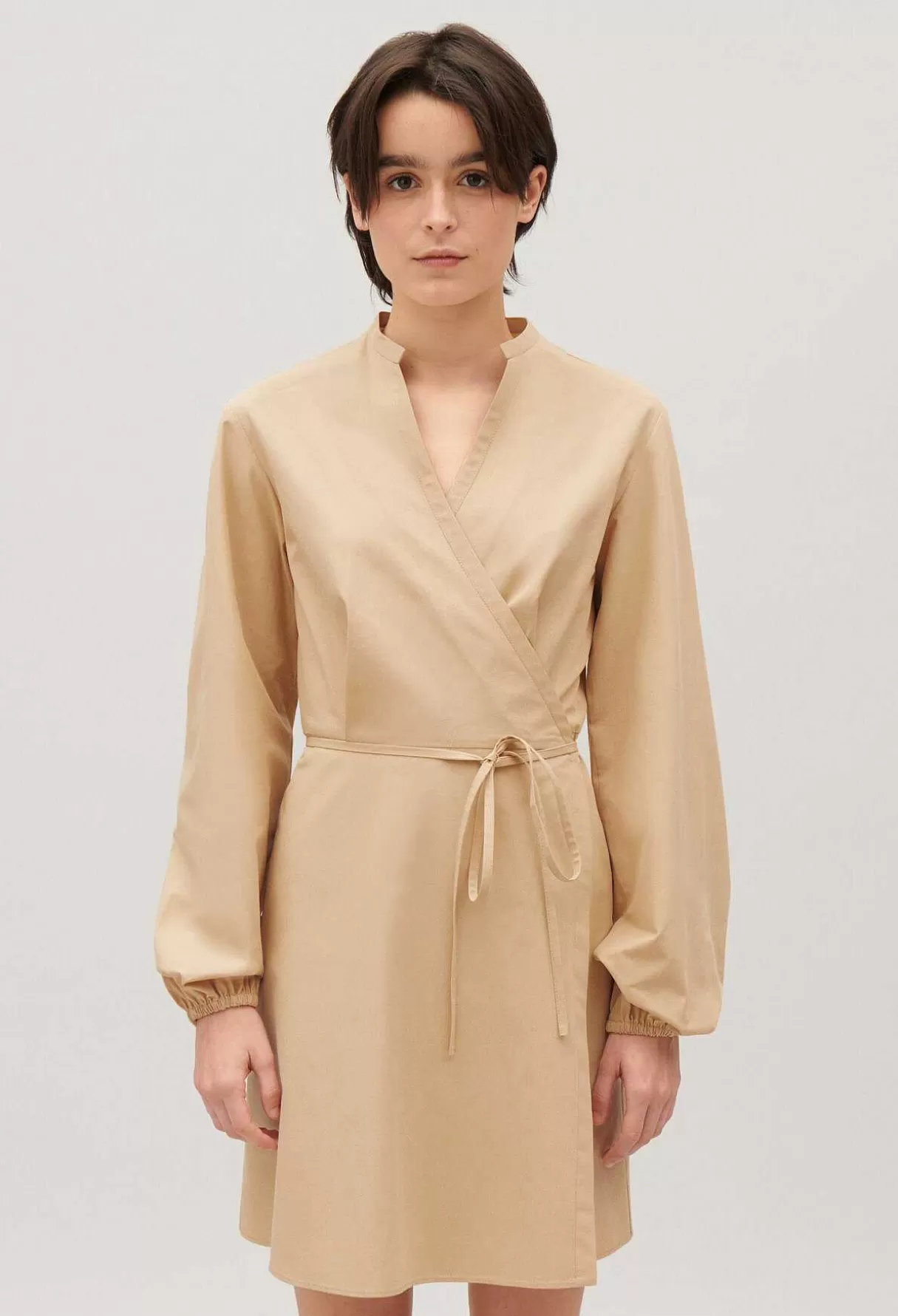 Claudie Pierlot Robe Courte Portefeuille Col Mao Store